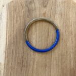 Bracelet corne epais bleu
