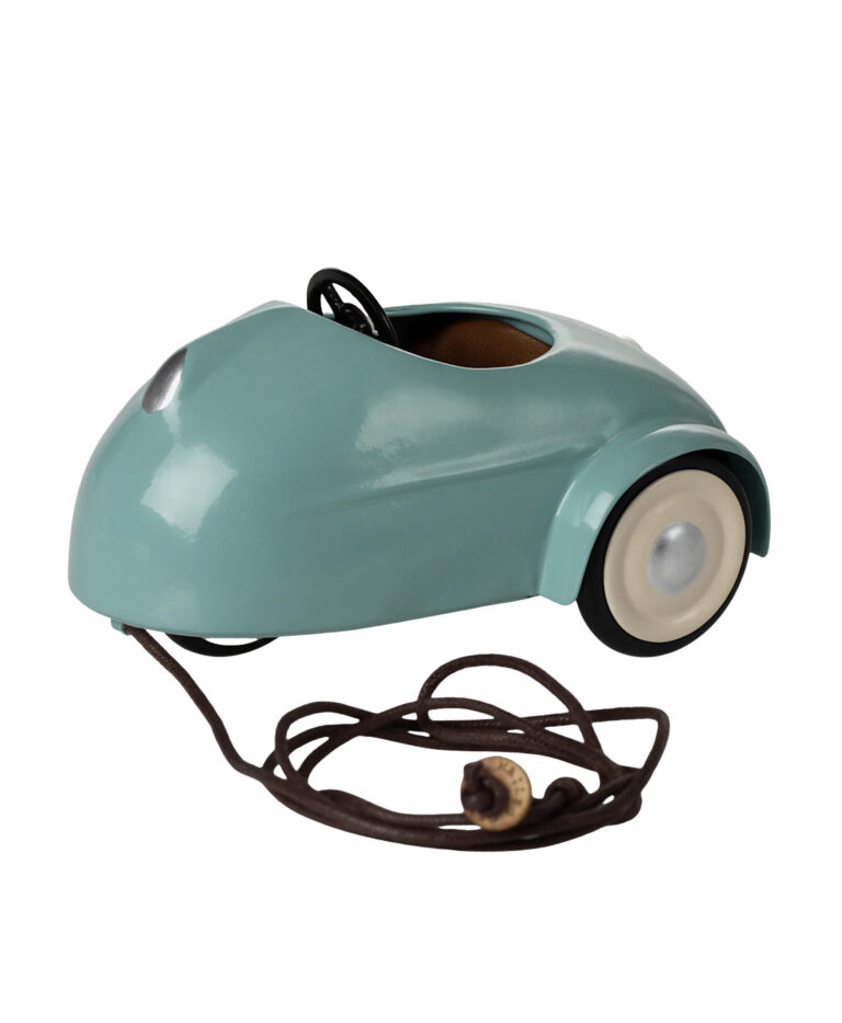 VOITURE