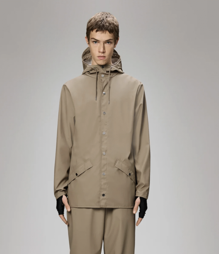 Ciré court étanche de rains, coloris dune. Joli coloris pour l'hiver